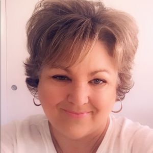 Meet your Posher, Brenda